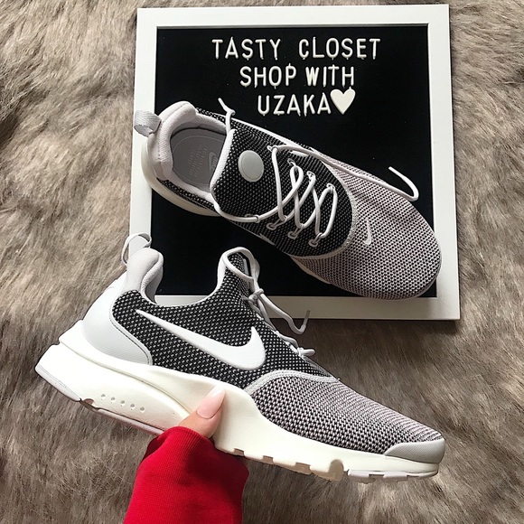 womens nike presto fly se